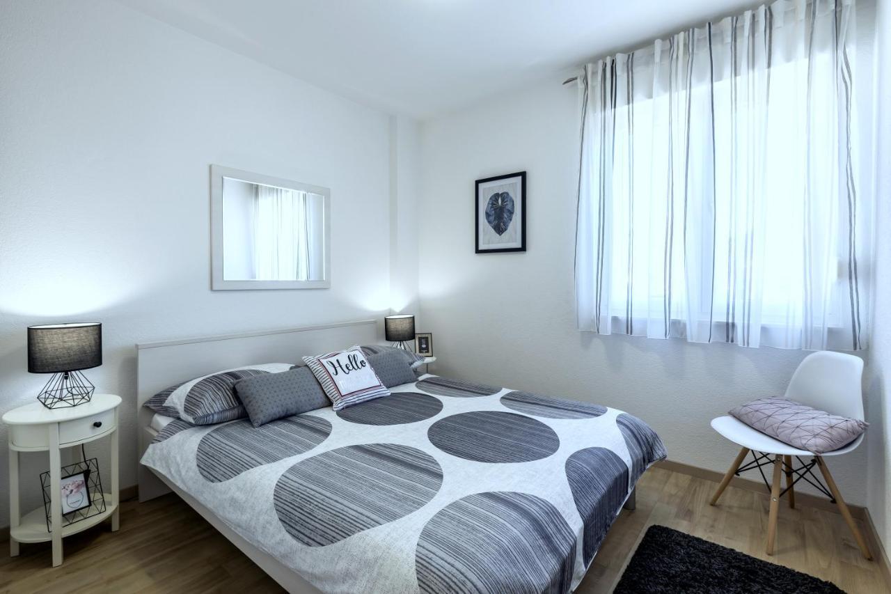 Iris Beach Apartments Kastela Exterior photo
